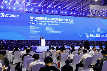 各省市扎推制定规划、示范区层出、车企争相布局…氢燃料电池汽车产业要迎新变局？