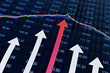 汽车板块又双叒叕迎涨！多家券商分析称：行业有望进入上行周期