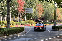 1分钟内接单！实际体验Robotaxi出行！无人驾驶迎来普及“前夜”？