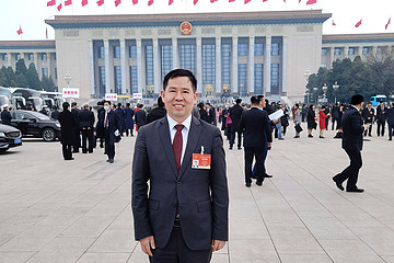 哪吒汽车董事长方运舟：建议制定中国汽车操作系统发展规划