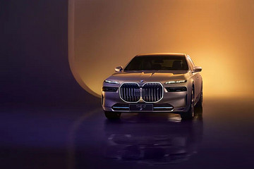 宝马旗舰迈入纯电动时代 BMW i7及BMW X7全球首发