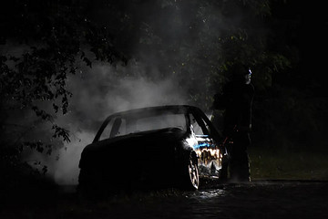 购物中心突发火灾，AITO被烧毁！回应：车辆后台数据无异常