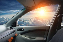 车主花式防晒，高温下的新能源汽车到底耐热不？这场评测给出答案