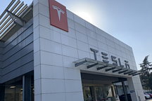 價(jià)格戰(zhàn)拉開序幕！“寧可不要定金，轉(zhuǎn)單買特斯拉”新能源車企狂卷