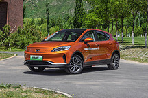 新車X問 | 續(xù)航增至450km 吉利帝豪GSe長續(xù)航版有何不同？