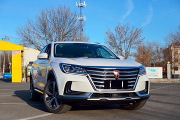 2019环青海湖电动车挑战赛：荣威车队介绍