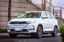 NEDC續(xù)航里程405km 圖解長安歐尚X7 EV