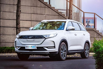 长安欧尚推两款纯电车型 科尚EV补贴后售价16.68万 欧尚X7 EV预售价格16.99万-18.99万元