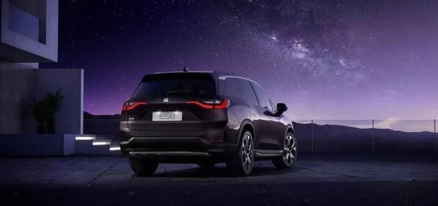 <a class='link'  target='_blank'>蔚來汽車</a>正式推出<a class='link' href='http://ewshbmdt.cn/tag/電池' target='_blank'>電池</a>升級服務(wù)，5萬元續(xù)航升級到425公里