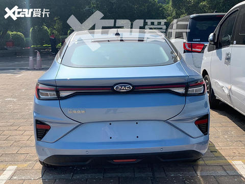 广州车展探馆：江淮嘉悦A5纯电动版曝光