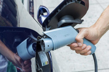 杨裕生：双积分应与节能挂钩 而非里程