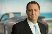 抓渠道建设 袁穆行任保时捷中国副总裁