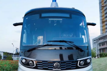 來了！首款5G自動(dòng)駕駛微公交量產(chǎn)車