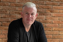 吉利汽车颜值要提升！前捷豹首席设计师加盟吉利