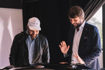 只露车顶 宾尼法利纳PURA Vision曝光