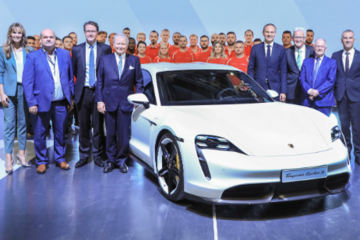 特斯拉出没纽北赛道 “杠精”马斯克硬怼保时捷