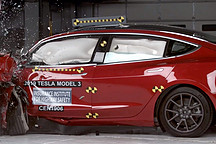 特斯拉Model 3获得IIHS最佳安全选择+奖