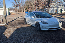 12月数据：美国每卖10辆电动汽车就有9辆是特斯拉