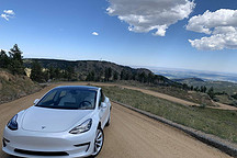 特斯拉Model 3首次登顶国内电动汽车畅销榜