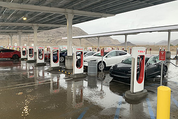 开电动汽车，对避免感染新冠有帮助吗