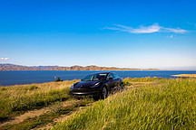 营销大师马斯克，在苹果造车刷屏之际透露曾想把特斯拉卖给苹果