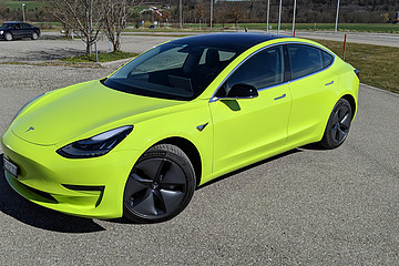 特斯拉Model 3第一！1至8月全球纯电动汽车畅销榜发布