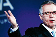 Stellantis CEO抱怨电动化转型成本超出了汽车行业承受能力