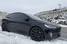 如果遇上冬天堵車，特斯拉汽車能為你供暖多久？