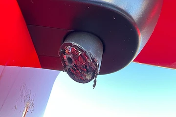 为什么呢？美国加州一全新特斯拉超充站线缆全部被剪断