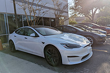 2月份，特斯拉中國批發(fā)56515輛、內(nèi)銷23200輛