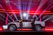 馬斯克沒能將特斯拉成功私有化，現(xiàn)在又盯上了推特