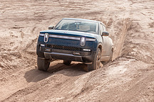 投資Rivian，亞馬遜虧76億美元、福特虧54億美元