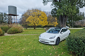 特斯拉EAP重新开售，面对诚意之镰，你好意思不伸头吗？