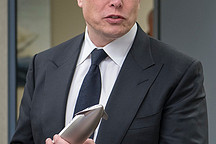 馬斯克去哪兒了？生日加粉絲破億都沒能喚回這個網癮少年