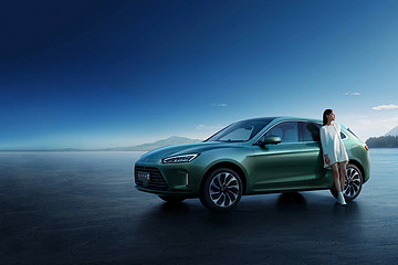 问界M7发布2小时订单破万辆，经济不好为啥买车还这么猛