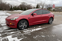 特斯拉人工智能日地点确定，人形机器人时速5英里出道