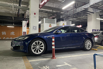 罚款400块！蓝牌特斯拉不香了