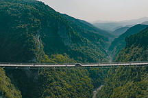 汽車(chē)卷王！特斯拉全球大降價(jià)，制造和成本的優(yōu)勢(shì)真正顯現(xiàn)了