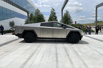 特斯拉Cybertruck量產(chǎn)版，外媒猜測的配置及定價