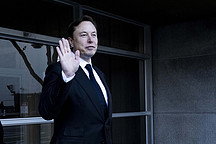 特斯拉CEO馬斯克到中國的第一天