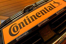 大象转身，低迷市场下汽车零部件巨头何处去？