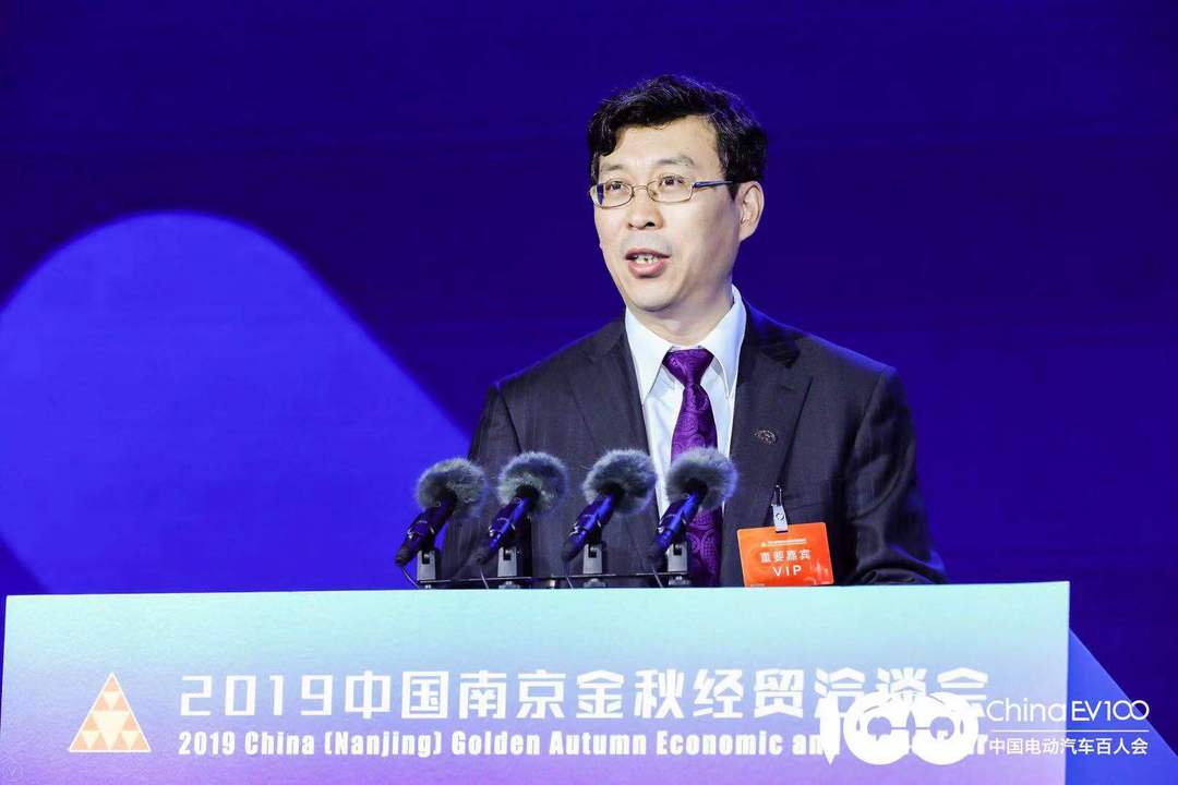 張永偉.jpg