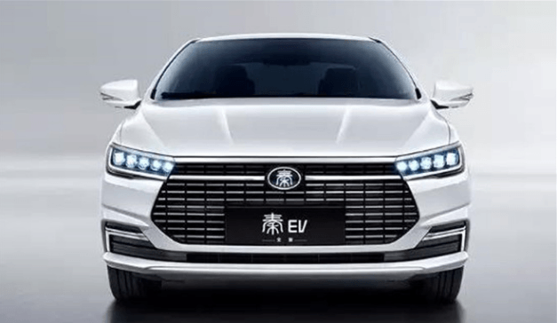 比亞迪<a class='link'  target='_blank'>秦EV</a>.png