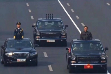 揭秘红旗检阅车：首台国产检阅车纯手工打造