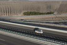 中國(guó)完成首次高速公路無人駕駛隊(duì)列測(cè)試