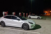 宝马和戴姆勒的合资公司买了60辆特斯拉Model 3