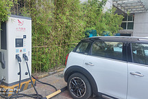  一批投资千亿元级别重大工程加速启动，充电桩、智慧交通等成布局要点