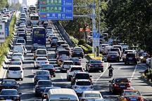 看了北京的摇号新政，我四肢无力，饭都不想吃了