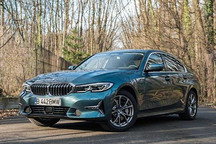 续航可达100公里，宝马发布3系插混官图，共享X5电池组