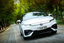 销量仅次特斯拉，2020款Aion S上市，三大进化售价13万起